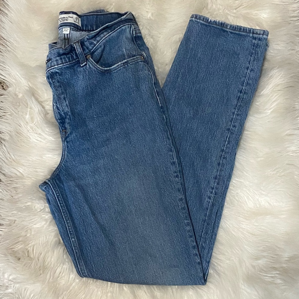 Abercrombie Curve Love 90s Straight Jeans 💕
